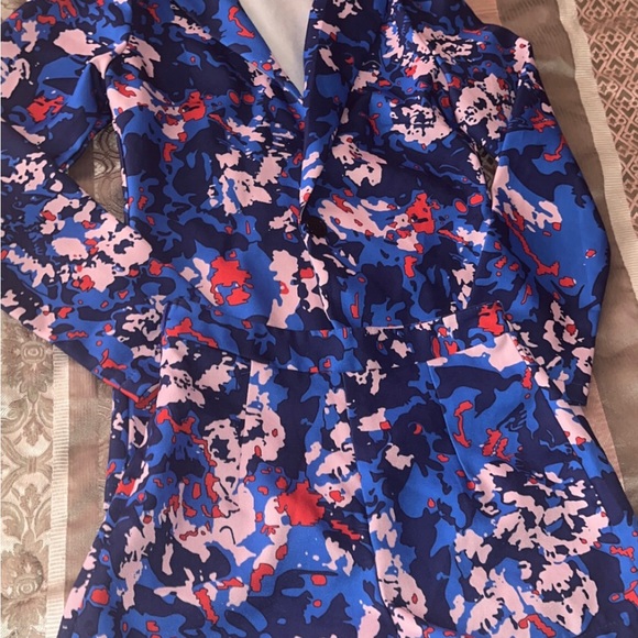 Women Floral Two Piece Blazer Set - Picture 4 of 8